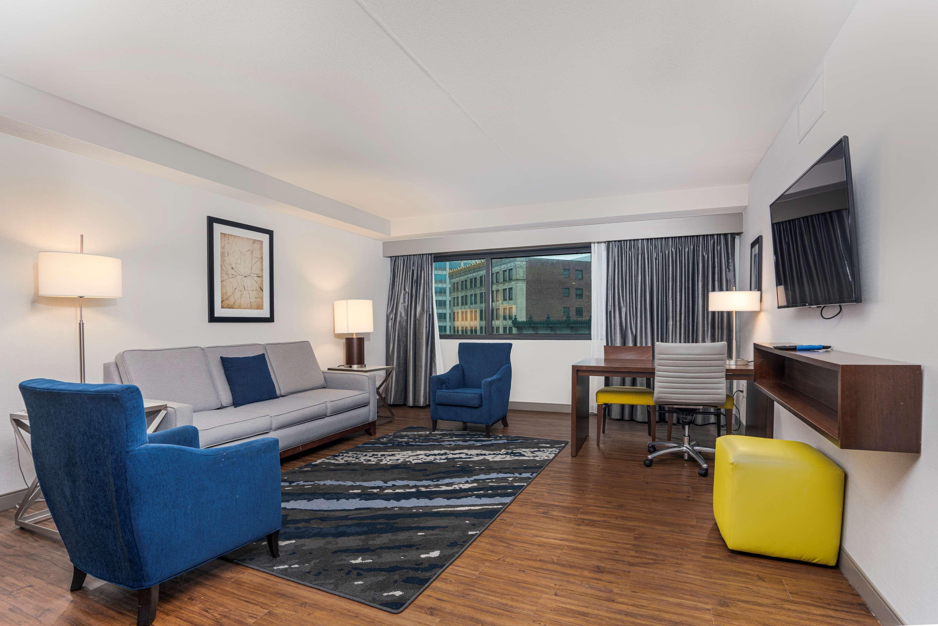 Embassy Suites By Hilton Indianapolis Downtown Exteriér fotografie