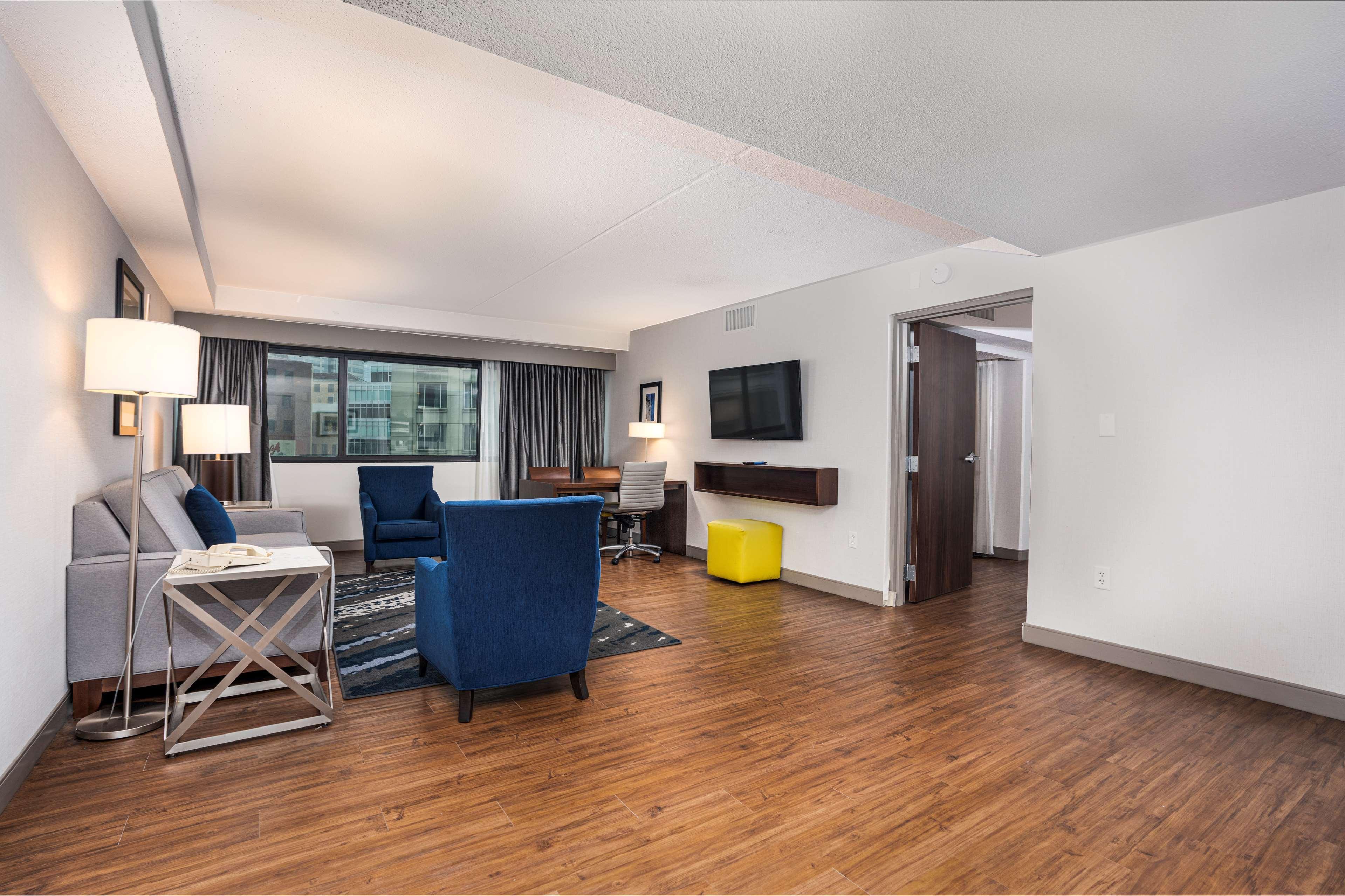 Embassy Suites By Hilton Indianapolis Downtown Exteriér fotografie