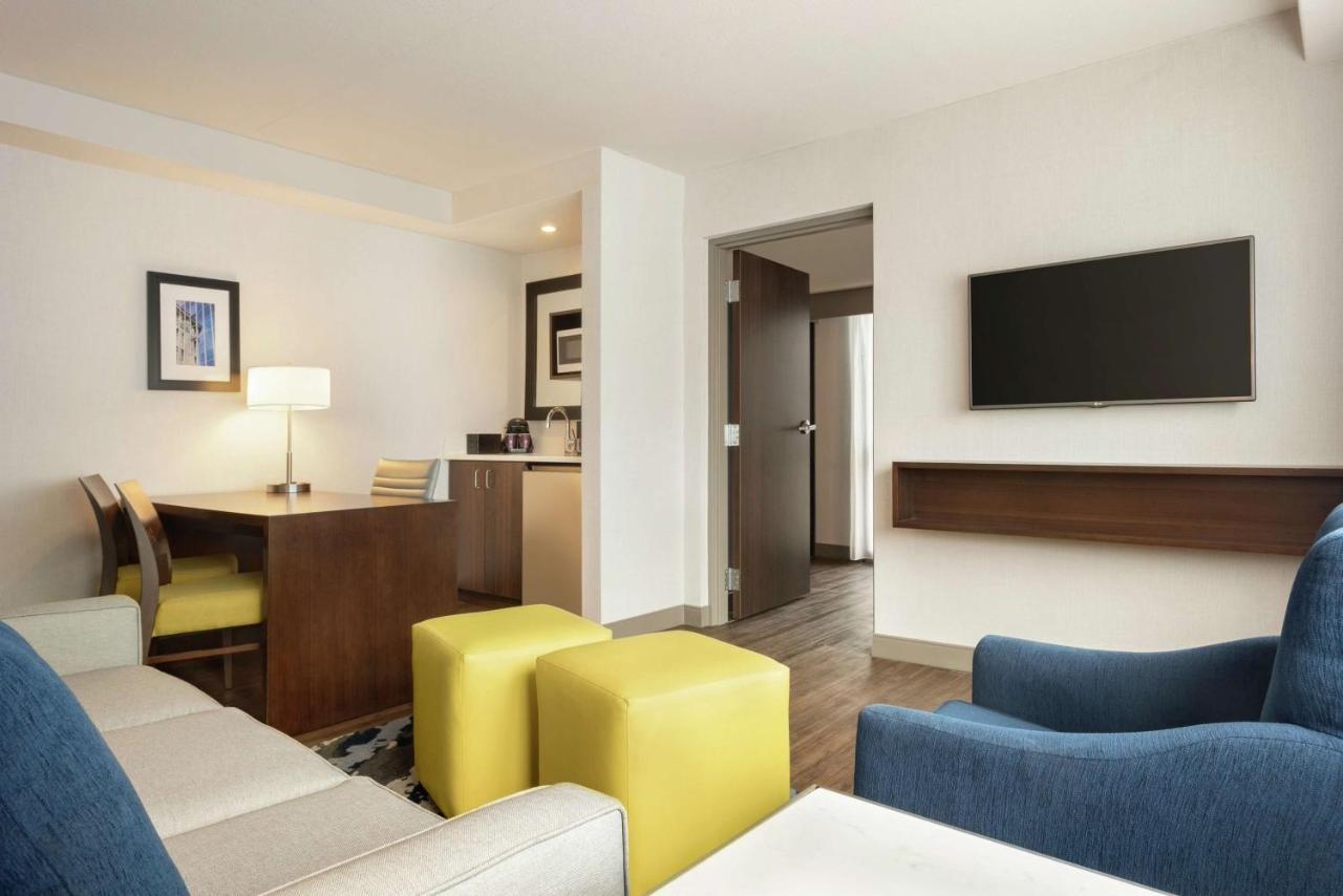 Embassy Suites By Hilton Indianapolis Downtown Exteriér fotografie