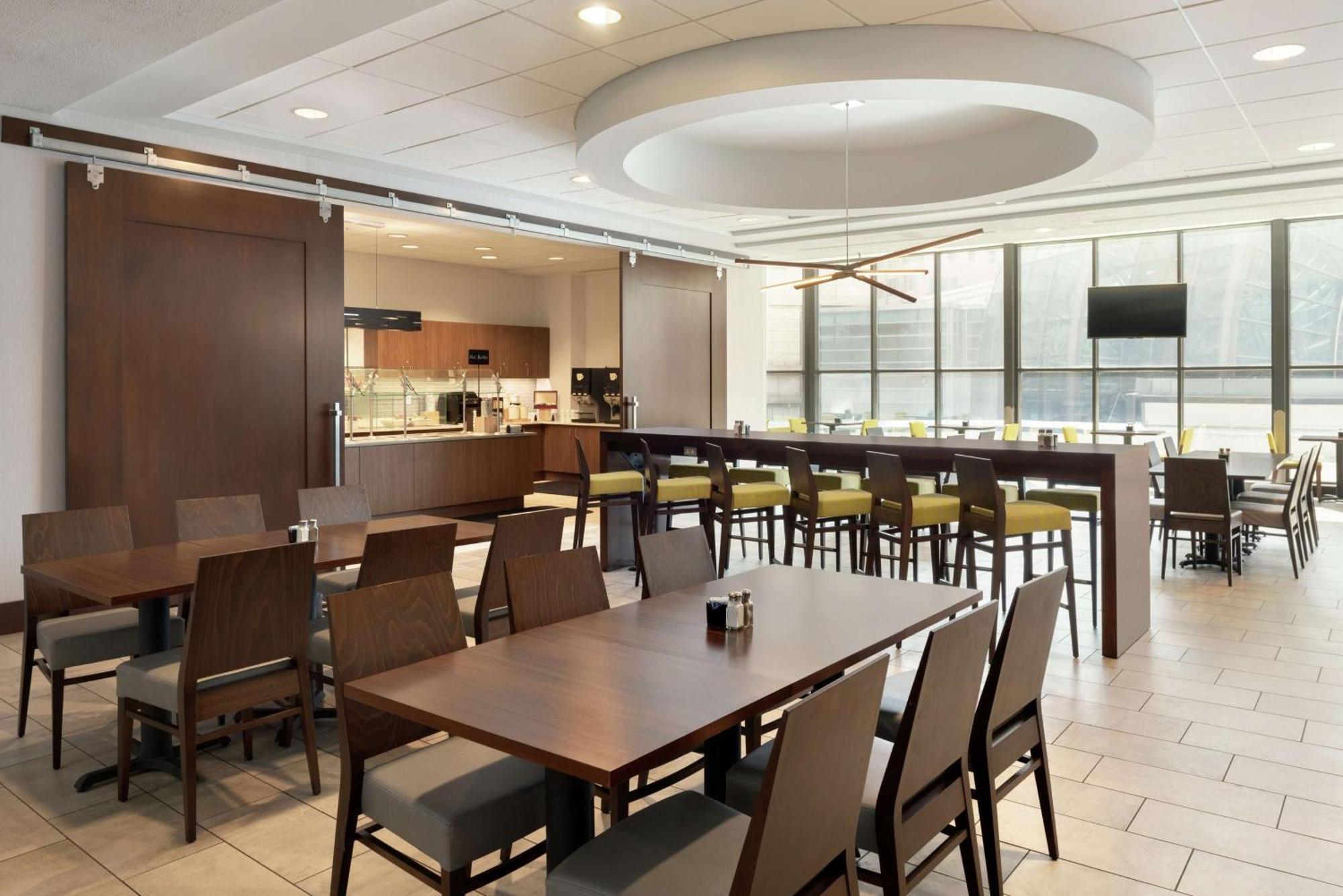 Embassy Suites By Hilton Indianapolis Downtown Exteriér fotografie